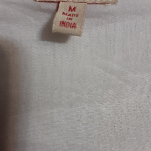 Beautiful Reba Dress Shirt - Picture 6 of 6